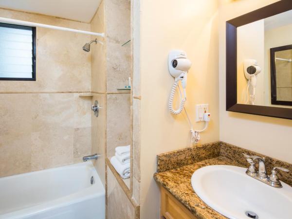 Castle at Waikīkī Grand : photo 4 de la chambre studio avec kitchenette - vue sur la ville