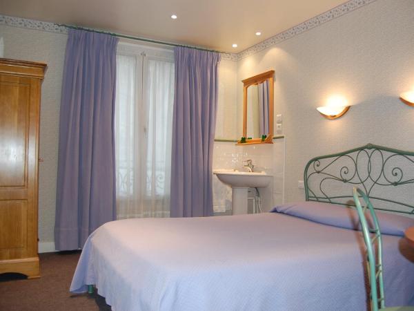 Port Royal Hotel : photo 4 de la chambre chambre double avec salle de bains et toilettes communes