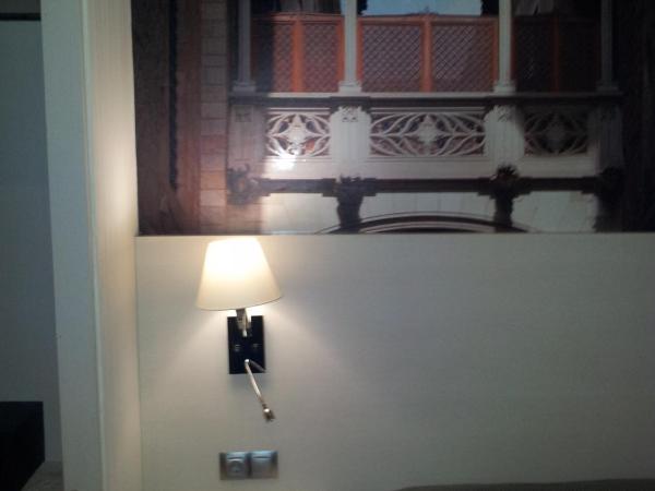 Hotel Transit : photo 7 de la chambre petite chambre simple