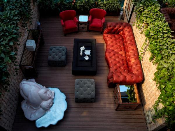 Hotel Éclat Beijing : photo 4 de la chambre deluxe king room with terrace inclusive mini bar with beer except champagne