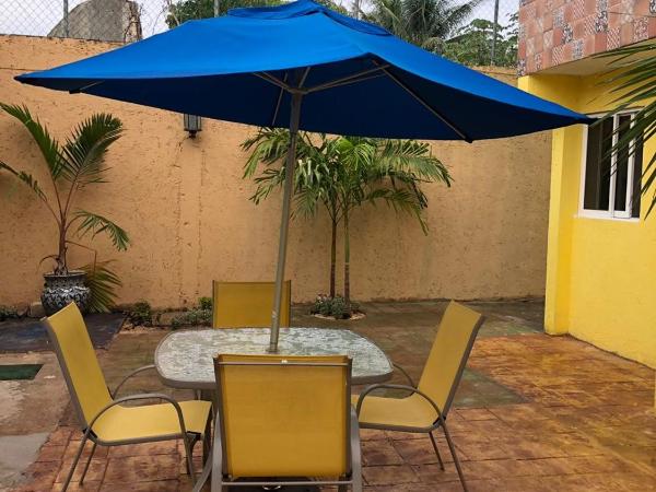 Airport Sleepy Inn : photo 5 de la chambre chambre lit queen-size deluxe