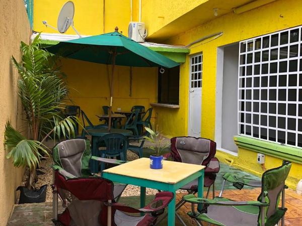 Airport Sleepy Inn : photo 3 de la chambre chambre double