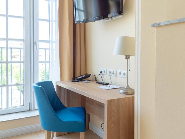 Hotel Spiess & Spiess : photo 10 de la chambre family room with balcony or terrace and garden view