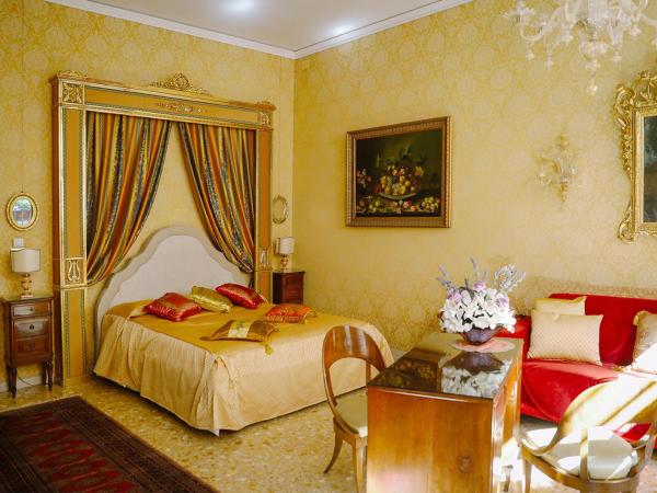 B&B Beroni a Venezia : photo 4 de la chambre suite lit king-size avec balcon