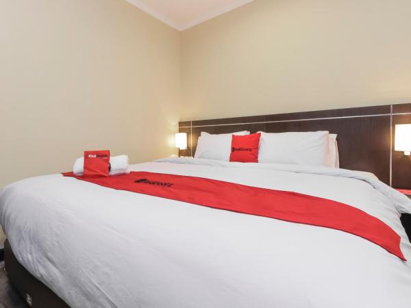 RedDoorz Plus @ Thamrin : photo 1 de la chambre chambre double standard