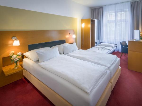Theatrino Hotel : photo 6 de la chambre chambre double avec lit d'appoint