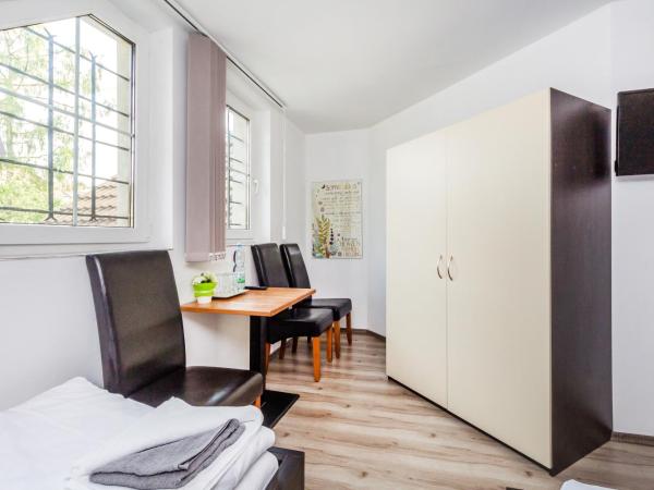 Nová Hospoda - Hotel & Restaurant : photo 3 de la chambre chambre triple standard