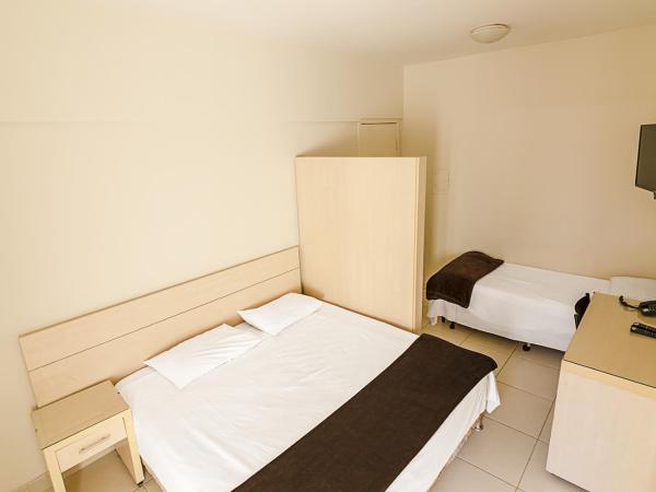 Villa Neves Residence : photo 7 de la chambre chambre triple basique