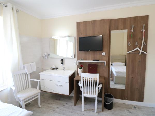 Hotel Boritzka : photo 3 de la chambre chambre lits jumeaux avec salle de bains privative séparée