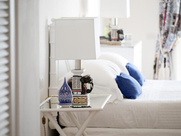 Casa Marta Capri : photo 10 de la chambre chambre double avec balcon - vue sur mer