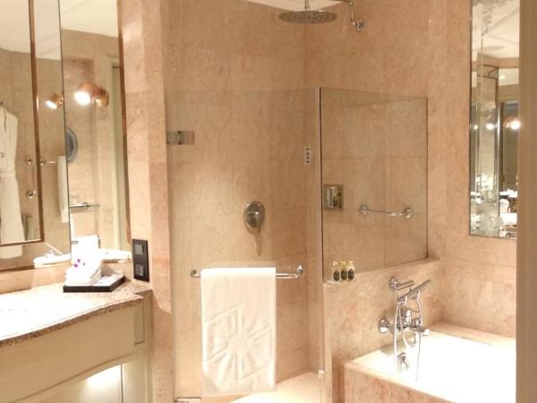 Taj Lands End : photo 4 de la chambre chambre lits jumeaux de luxe