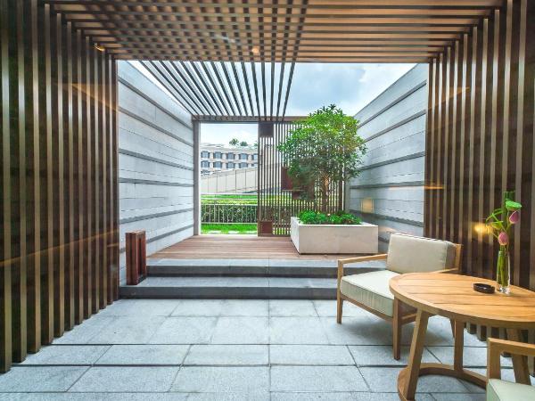 Grand Hyatt Hangzhou : photo 2 de la chambre chambre lit king-size avec jardin