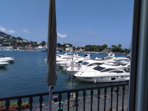 Casa Vacanze Riva Destra : photo 6 de la chambre chambre double - vue sur mer