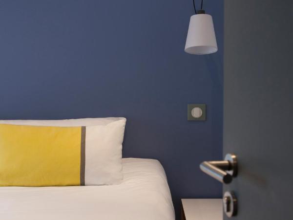 Hôtel La Cour Carrée Bordeaux Centre : photo 4 de la chambre chambre double classique