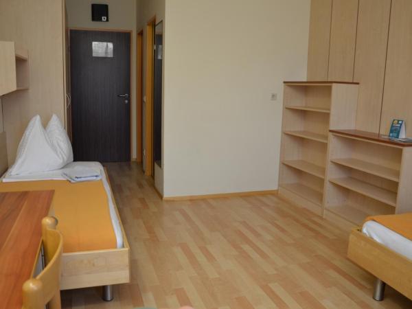 Mladinski dom - Hostel : photo 3 de la chambre chambre lits jumeaux standard