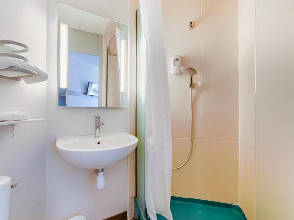 B&B HOTEL Aix-en-Provence Pont de l'Arc : photo 2 de la chambre chambre double