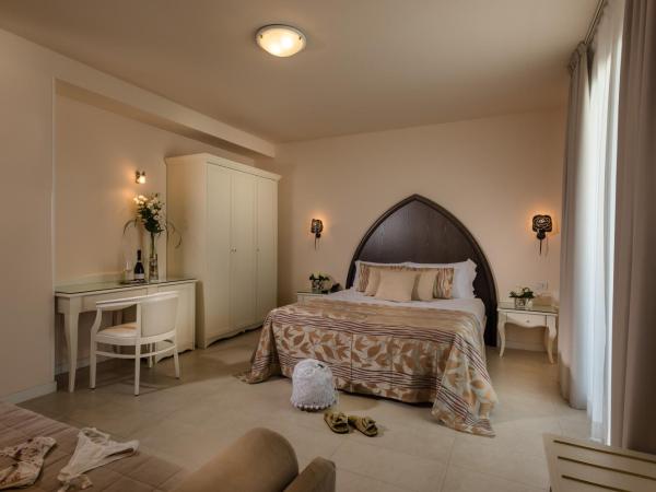 Baia del Mar Beach Boutique Hotel : photo 2 de la chambre junior suite avec vue sur mer partielle
