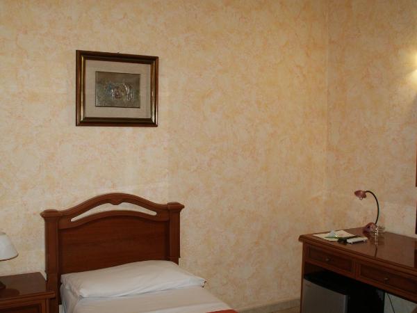 Hotel Gresi : photo 2 de la chambre chambre simple