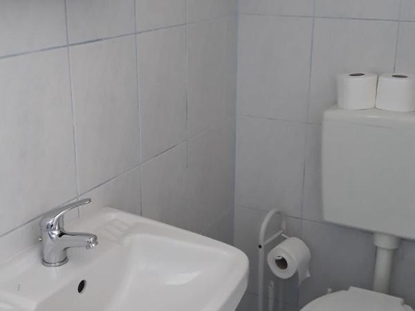 Adria : photo 3 de la chambre chambre double deluxe avec douche