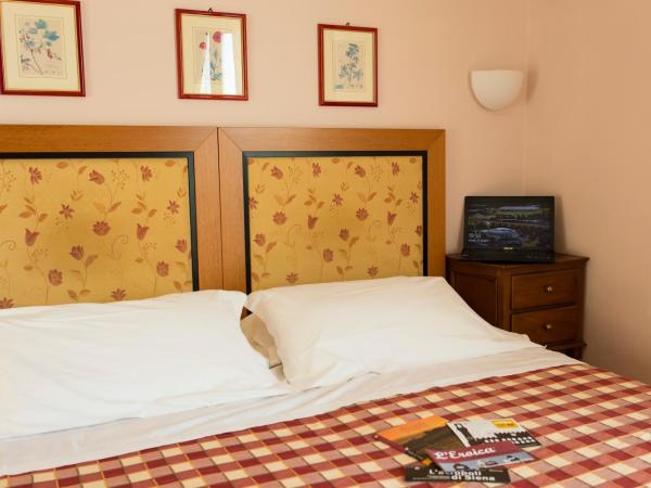 Hotel Il Giardino : photo 4 de la chambre chambre double ou lits jumeaux supérieure