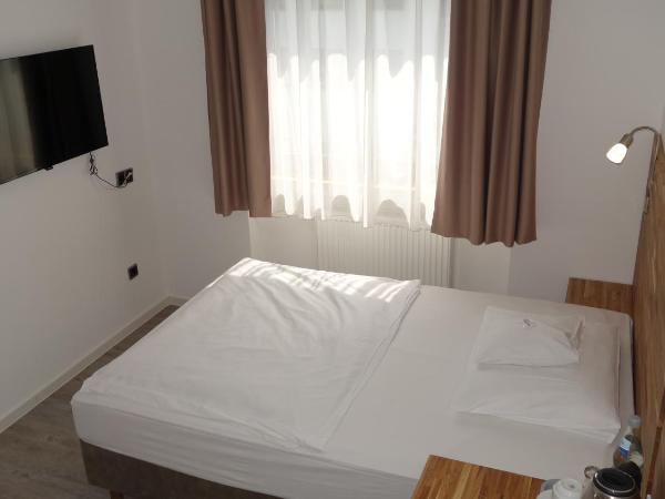 Hotel Stuttgart 21 : photo 3 de la chambre chambre lit queen-size confort