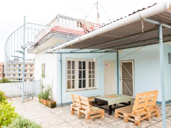 Ananda Tree House Eco Homestay : photo 6 de la chambre chambre double avec balcon