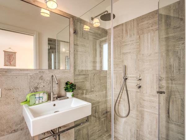 VILLA OLGA LUXURY CAPRI : photo 6 de la chambre chambre simple de luxe - vue sur mer