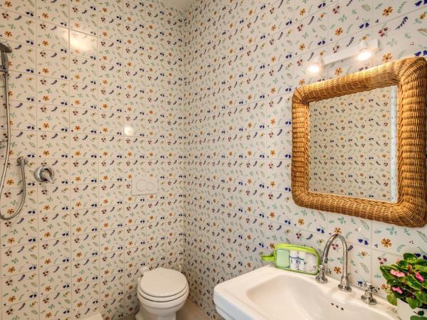 VILLA OLGA LUXURY CAPRI : photo 4 de la chambre chambre double avec salle de bains privative séparée