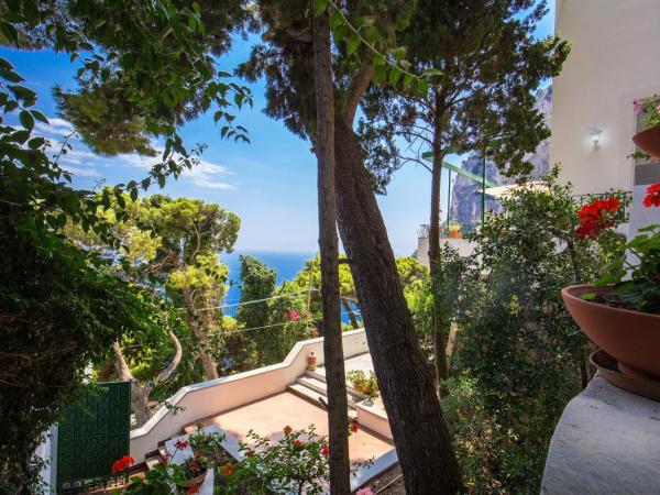 VILLA OLGA LUXURY CAPRI : photo 8 de la chambre chambre double avec salle de bains privative extérieure