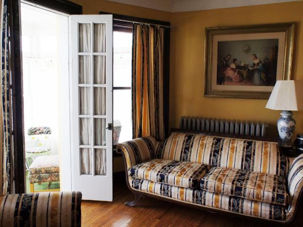 A Night to Remember B & B : photo 6 de la chambre suite grande tour avec baignoire spa