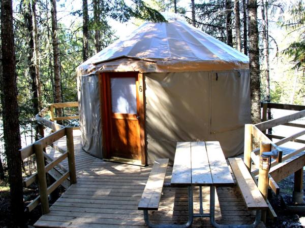 Riverside Resort : photo 4 de la chambre yourte camping #2