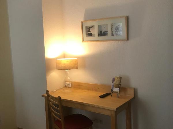 Apartmenthaus Sonnen : photo 2 de la chambre appartement avec balcon