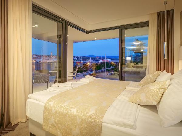 Hotel Maritime : photo 4 de la chambre chambre double deluxe avec balcon - vue sur mer