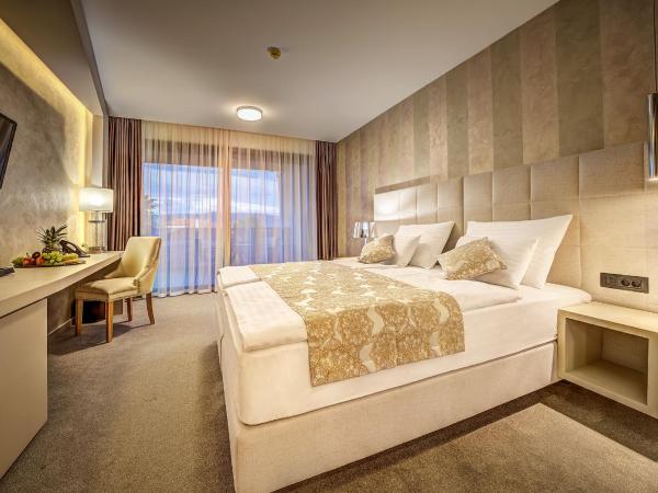 Hotel Maritime : photo 2 de la chambre chambre double avec balcon - vue latérale sur mer