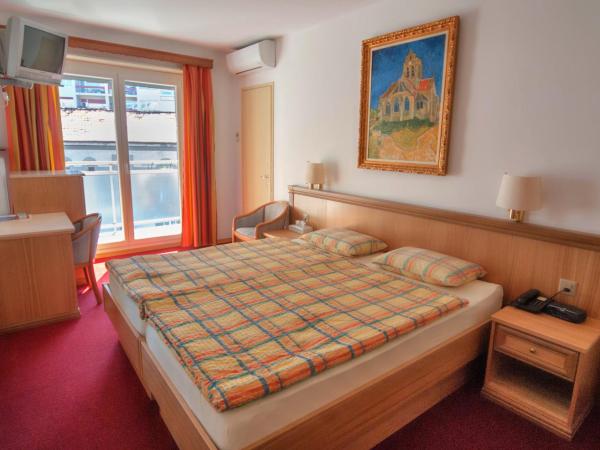 Hotel Dischma : photo 2 de la chambre chambre double deluxe avec balcon