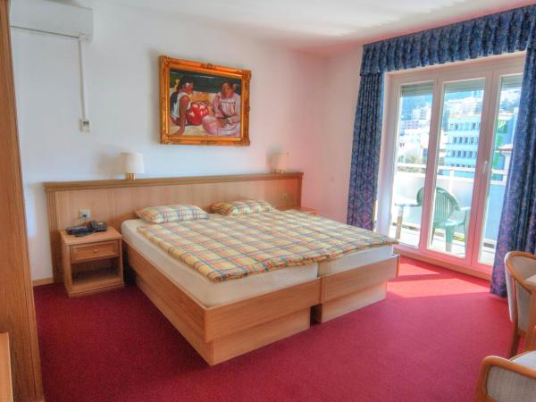 Hotel Dischma : photo 3 de la chambre chambre double deluxe avec balcon