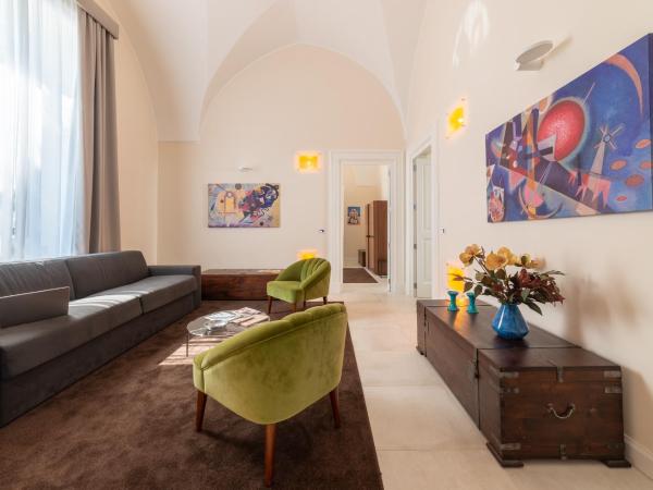 Y Arcillos Luxury Rooms CIN ITO75O35B4OOO468O2 : photo 10 de la chambre chambre deluxe double ou lits jumeaux