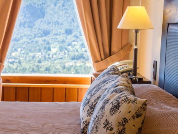 Estancia Del Carmen Mountain Resort : photo 1 de la chambre chambre supérieure - vue sur lac