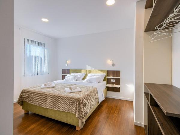 Rooms K&T sea side luxury : photo 1 de la chambre chambre double