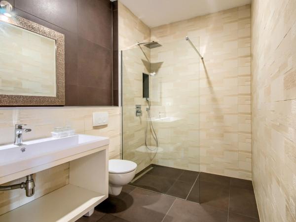 Rooms K&T sea side luxury : photo 6 de la chambre chambre triple - vue sur mer