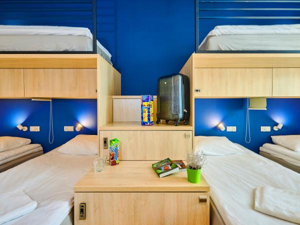 Draggo House : photo 6 de la chambre chambre familiale avec salle de bains privative