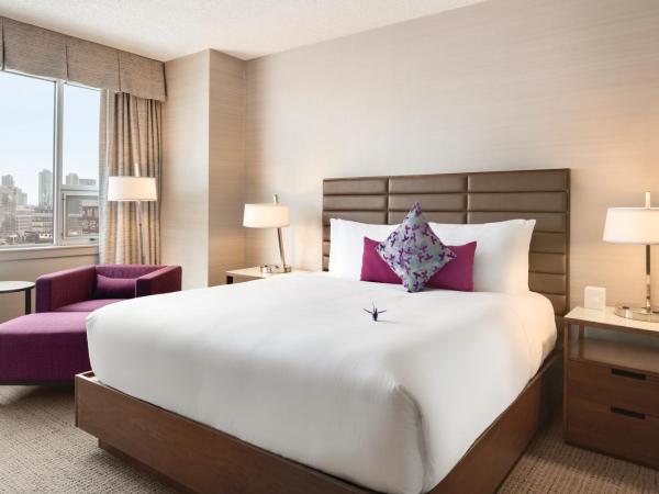 Coast Edmonton Plaza Hotel by APA : photo 1 de la chambre suite côte premium avec lit king-size