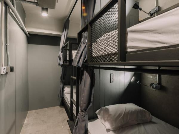 Bed & Bike Hostel : photo 2 de la chambre lit dans dortoir mixte de 4 lits