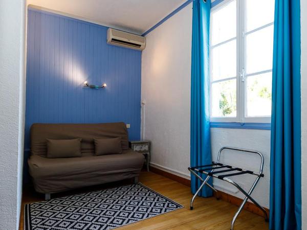 Hôtel Les Liserons de Mougins : photo 9 de la chambre chambre triple (2 adultes & 1 enfant)