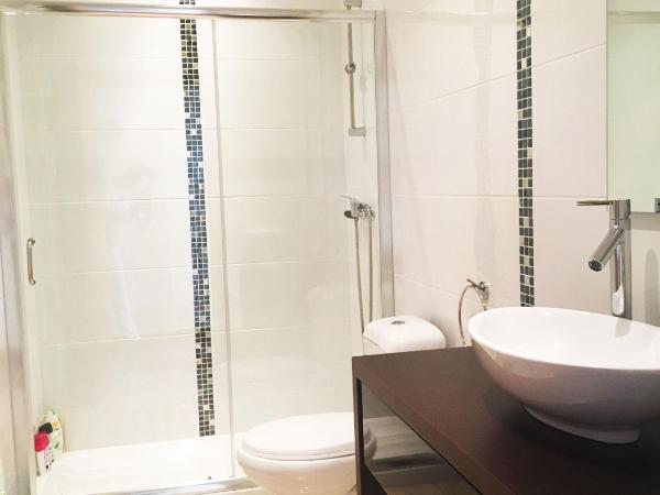 Casa da Valentina AL77856 : photo 5 de la chambre chambre double ou lits jumeaux avec salle de bains commune