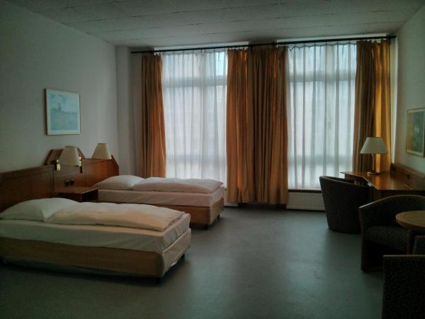 Willy Hotel Frankfurt : photo 3 de la chambre chambre lits jumeaux