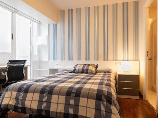 Pension Residencia F&F : photo 5 de la chambre chambre triple