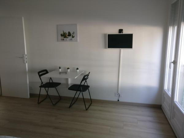 Appart Hôtel L'Angélique : photo 4 de la chambre appartement standard