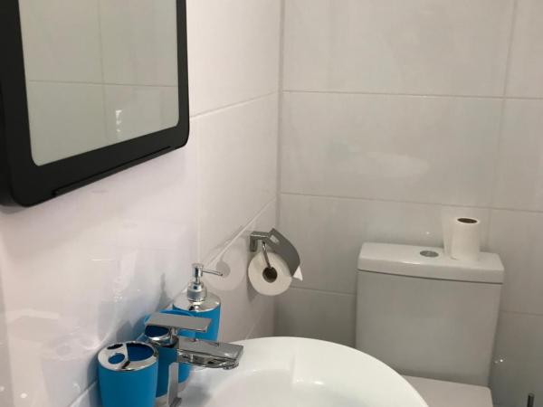 Oxford Bed and Breakfast : photo 3 de la chambre chambre triple avec douche