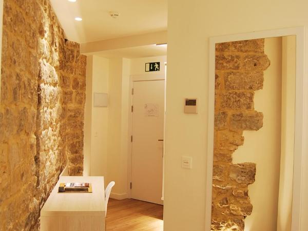 Hotel Pompaelo Plaza del Ayuntamiento & Spa : photo 9 de la chambre chambre double ou lits jumeaux - vue sur vieille ville